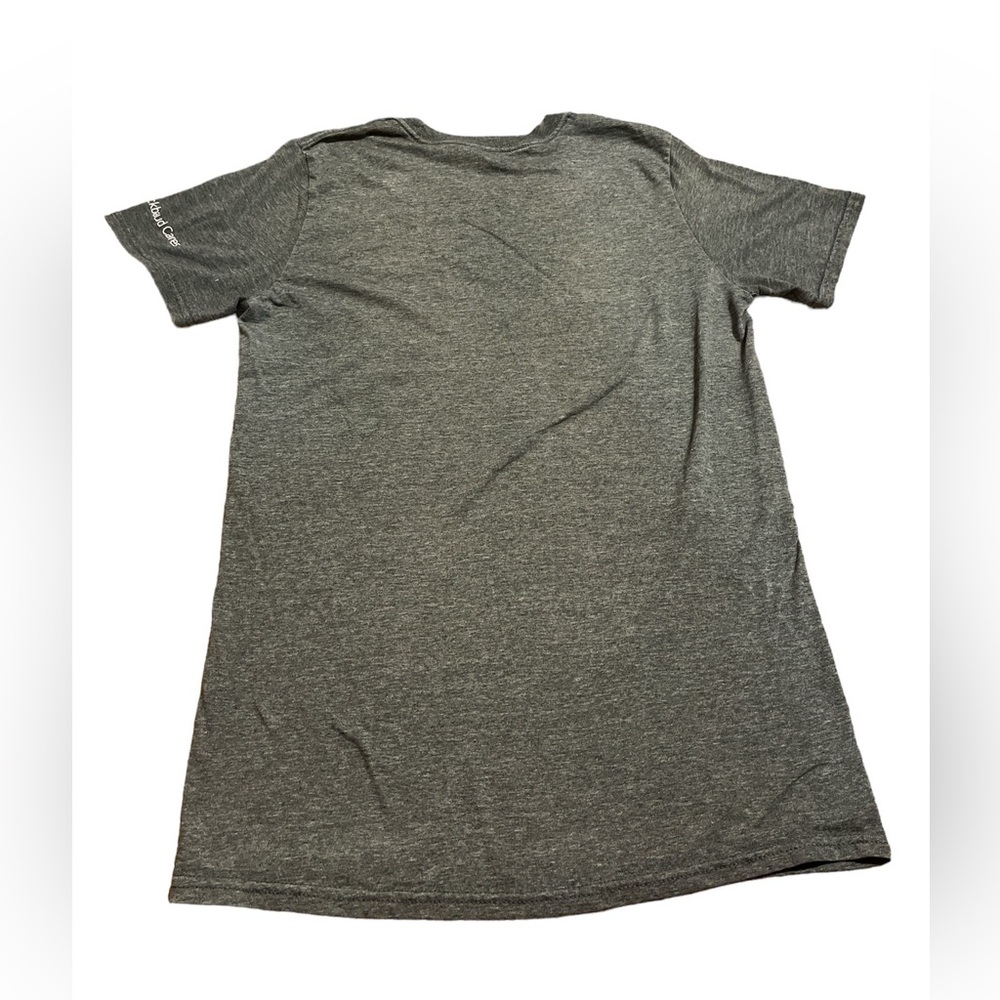 Gray, White, and Green “Social Good Vibes Only Blackbaud” Gildan T-shirt - Picture 2 of 3